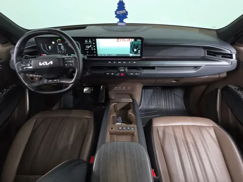 2023 Kia EV9 с пробегом 47 924 км