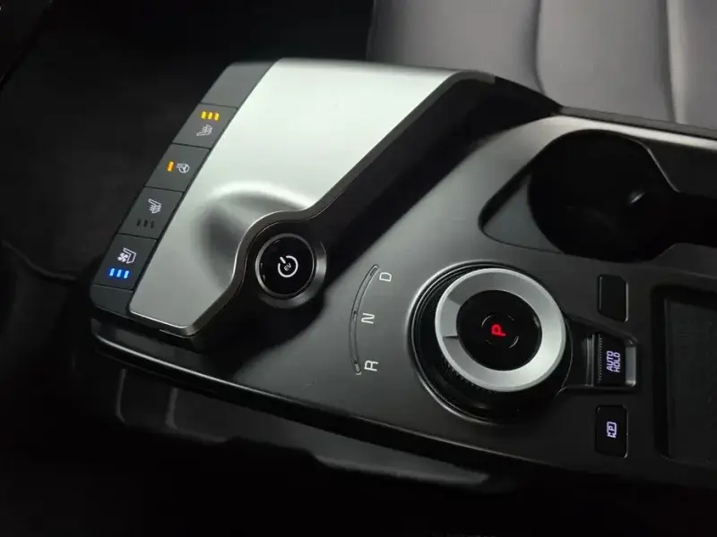 2023 Kia EV6 с пробегом 42 427 км