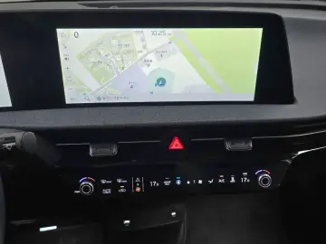 2023 Kia EV6 с пробегом 42 427 км