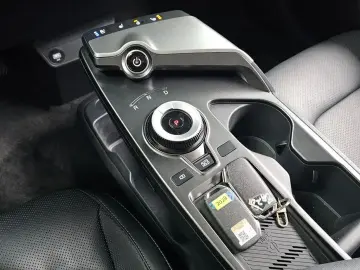 2023 Kia EV6 с пробегом 14 642 км
