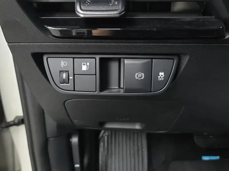 2023 Kia EV6 с пробегом 42 427 км