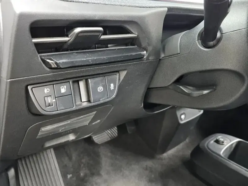 2023 Kia EV6 с пробегом 14 642 км