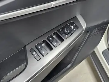 2023 Kia EV6 с пробегом 14 642 км