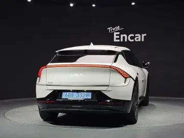 2023 Kia EV6 с пробегом 50 447 км