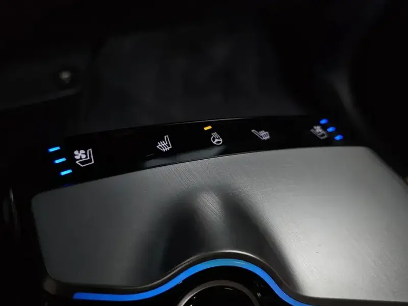 2023 Kia EV6 с пробегом 50 447 км