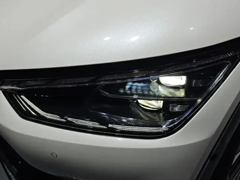 2023 Kia EV6 с пробегом 50 447 км