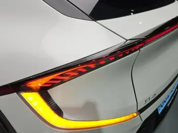 2023 Kia EV6 с пробегом 50 447 км