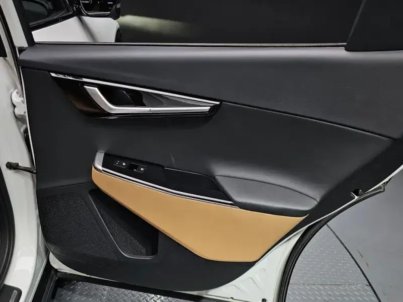 2023 Kia EV6 с пробегом 50 447 км