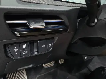 2023 Kia EV6 с пробегом 50 447 км