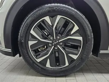 2023 Kia EV6 с пробегом 14 380 км