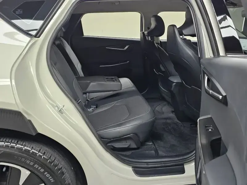 2023 Kia EV6 с пробегом 14 380 км