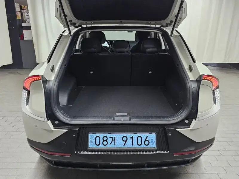 2023 Kia EV6 с пробегом 14 380 км