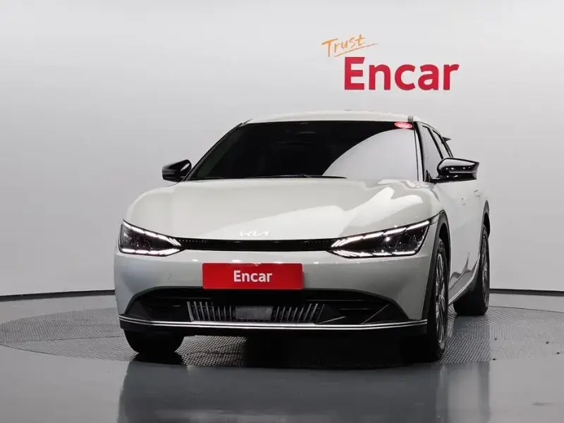 2023 Kia EV6 с пробегом 16 683 км