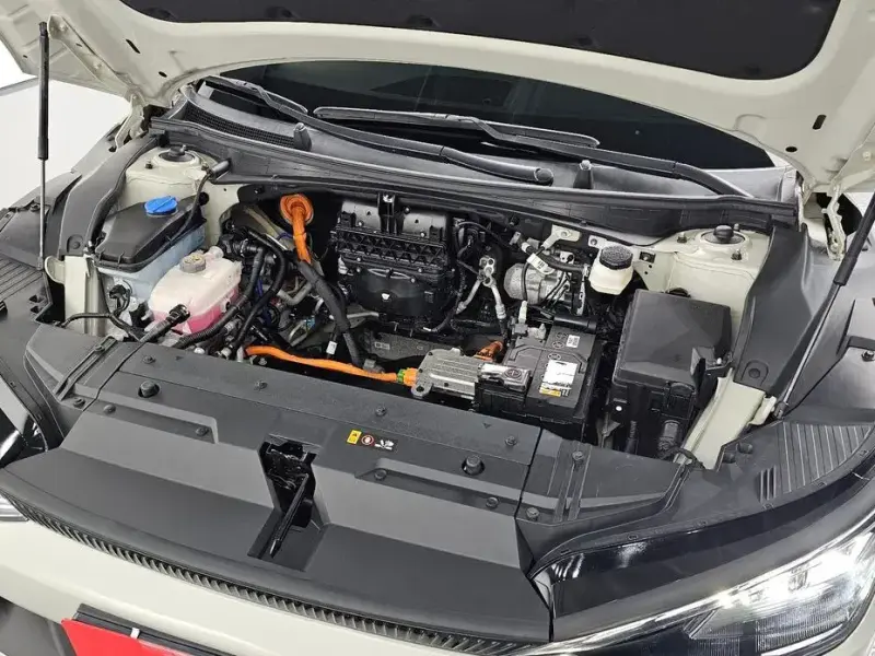 2023 Kia EV6 с пробегом 16 683 км