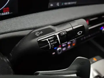 2023 Kia EV6 с пробегом 16 683 км