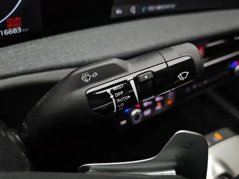 2023 Kia EV6 с пробегом 16 683 км