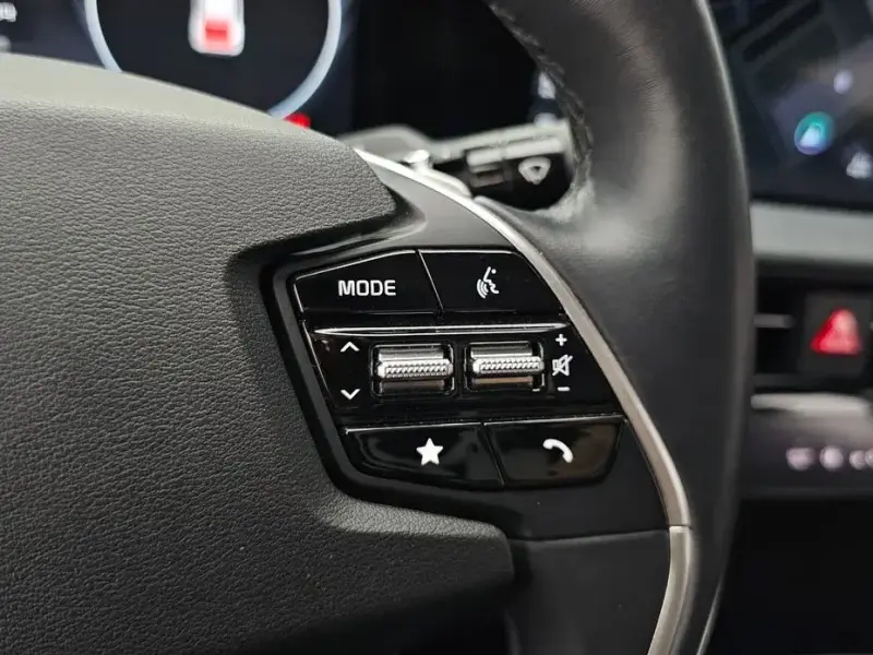 2023 Kia EV6 с пробегом 16 683 км