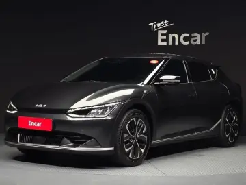 2022 Kia EV6 с пробегом 68 007 км