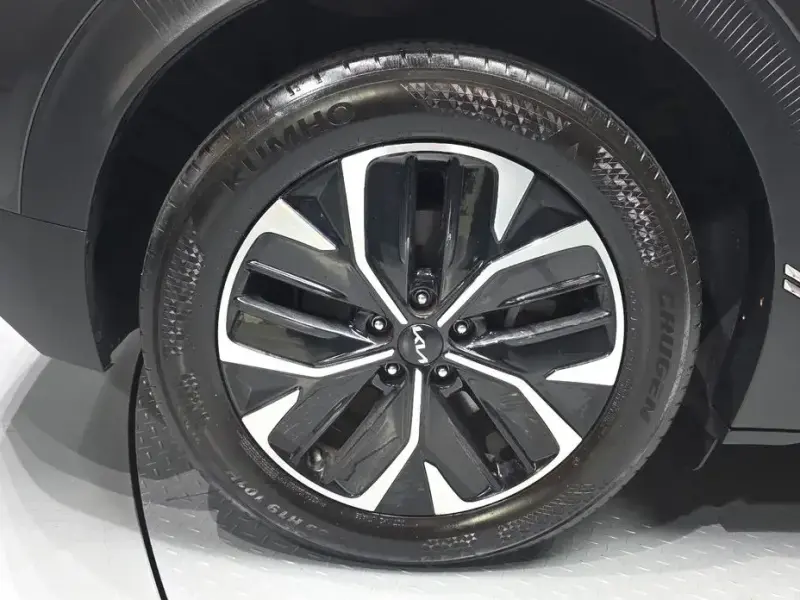 2022 Kia EV6 с пробегом 68 007 км