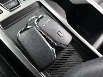 2022 Kia EV6 с пробегом 68 007 км