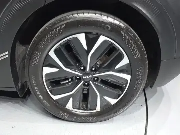 2022 Kia EV6 с пробегом 68 007 км