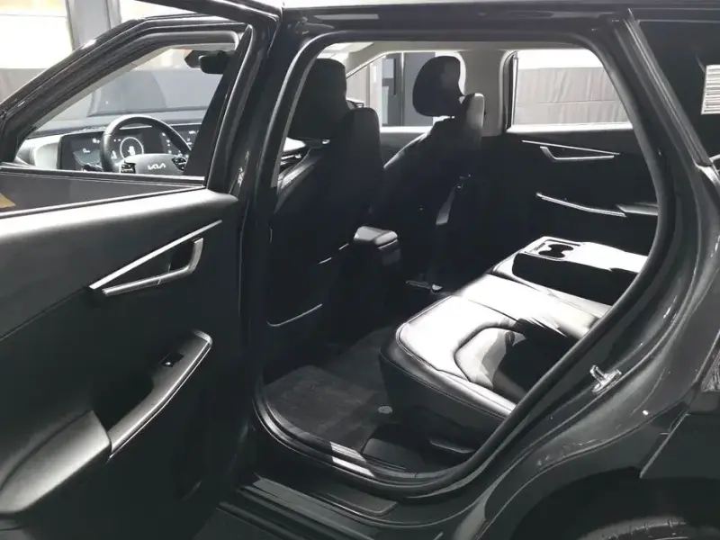 2022 Kia EV6 с пробегом 68 007 км