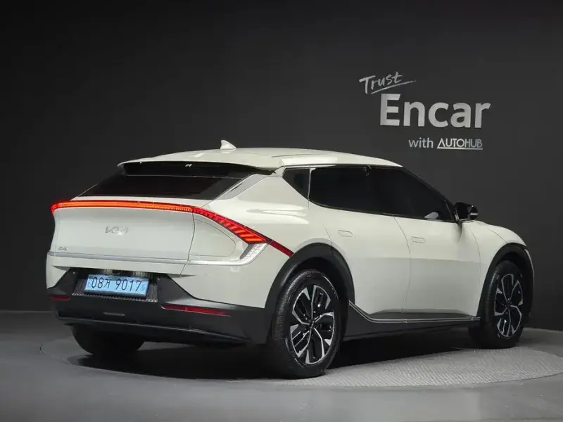2023 Kia EV6 с пробегом 24 725 км