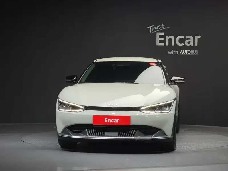 2023 Kia EV6 с пробегом 24 725 км