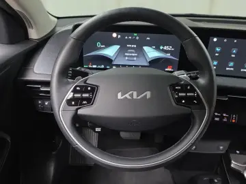 2023 Kia EV6 с пробегом 24 725 км