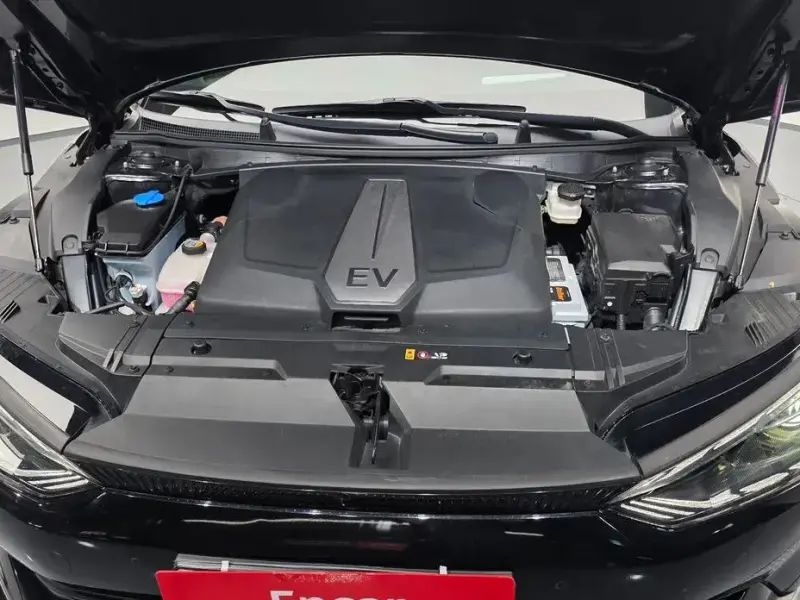 2022 Kia EV6 с пробегом 83 545 км