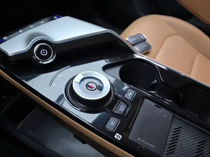 2022 Kia EV6 с пробегом 83 545 км