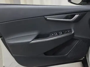 2023 Kia EV6 с пробегом 24 725 км