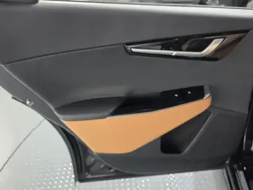 2022 Kia EV6 с пробегом 83 545 км