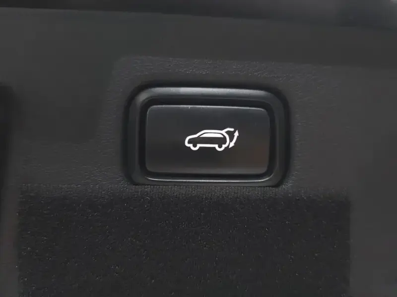 2022 Kia EV6 с пробегом 83 545 км