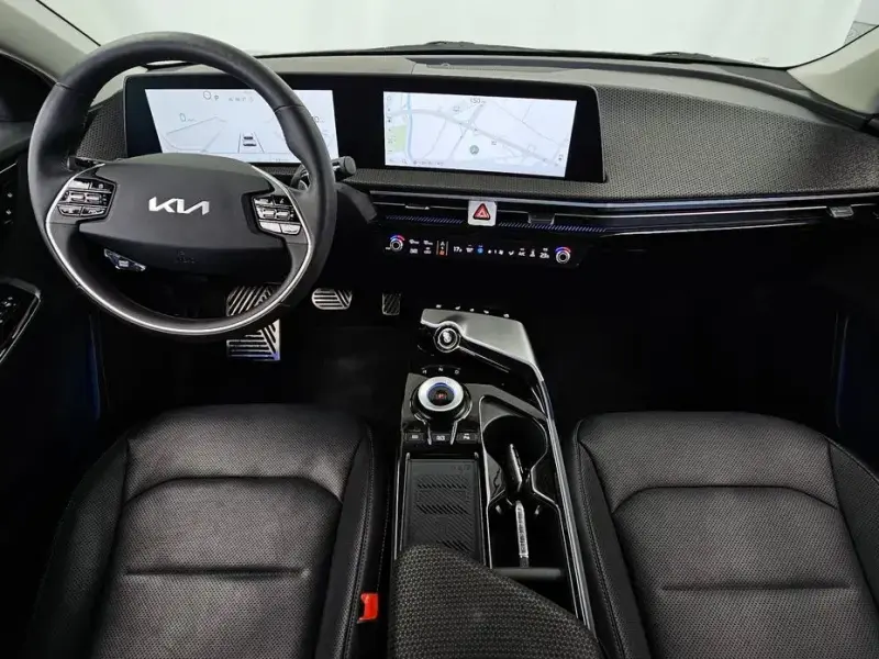 2023 Kia EV6 с пробегом 25 430 км