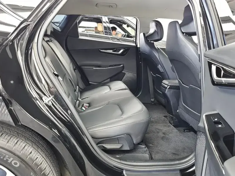 2023 Kia EV6 с пробегом 25 430 км