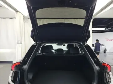 2023 Kia EV6 с пробегом 25 430 км