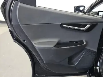 2023 Kia EV6 с пробегом 25 430 км