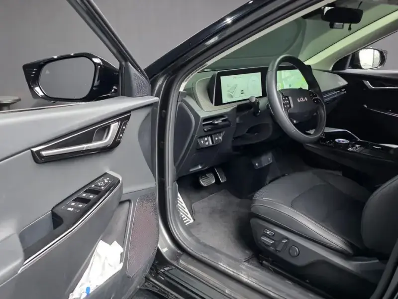 2022 Kia EV6 с пробегом 3 310 км