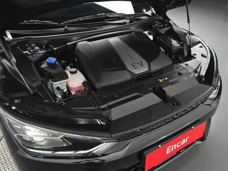 2022 Kia EV6 с пробегом 95 981 км