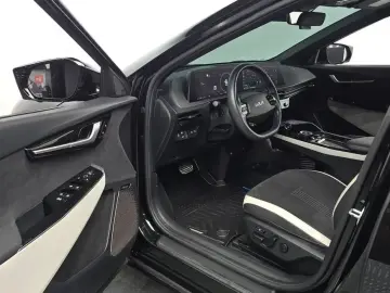 2022 Kia EV6 с пробегом 95 981 км
