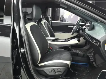 2022 Kia EV6 с пробегом 95 981 км