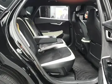 2022 Kia EV6 с пробегом 95 981 км