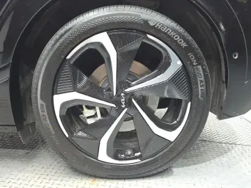 2022 Kia EV6 с пробегом 95 981 км