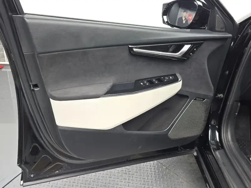 2022 Kia EV6 с пробегом 95 981 км