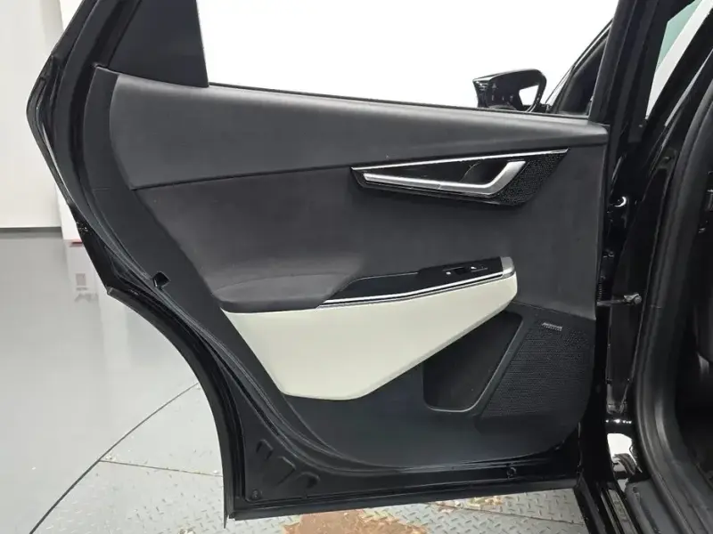 2022 Kia EV6 с пробегом 95 981 км