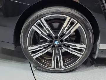 2024 BMW i7 с пробегом 58 693 км