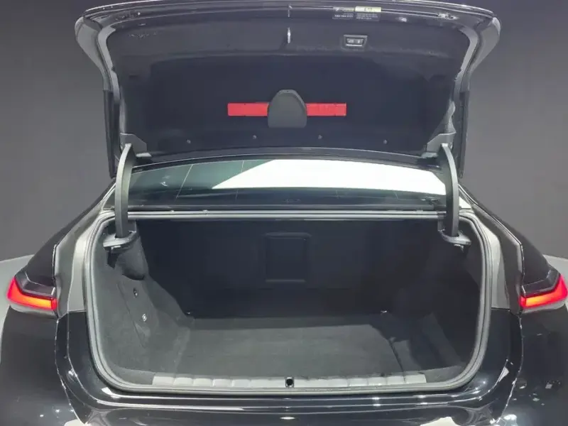 2024 BMW i7 с пробегом 58 693 км