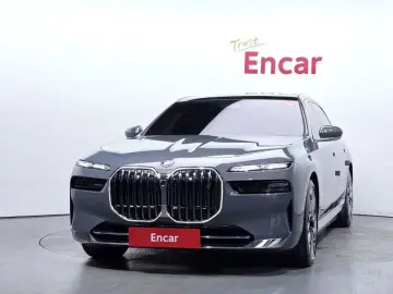 2023 BMW i7 с пробегом 50 459 км