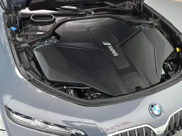 2023 BMW i7 с пробегом 50 459 км